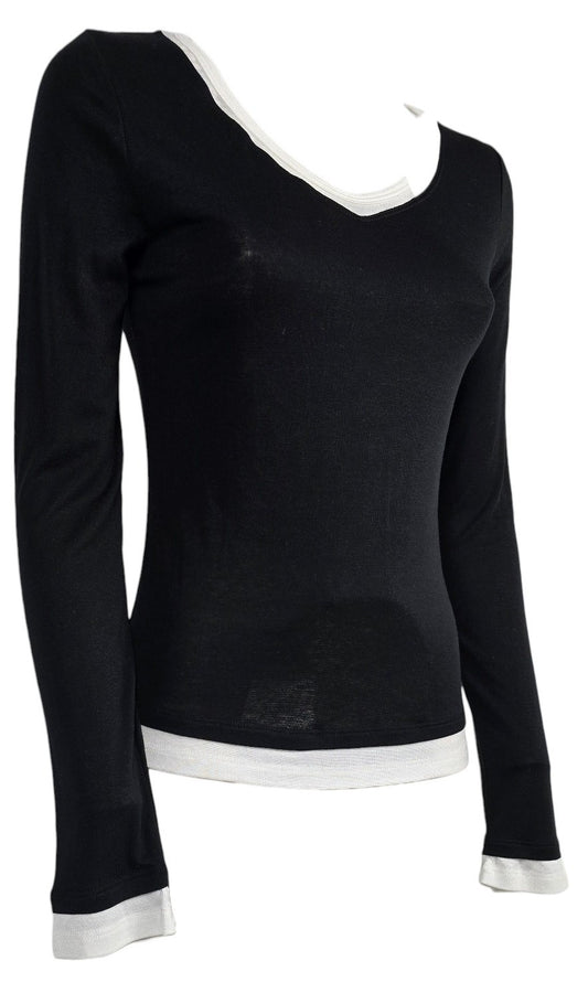 Maglia con scollo a V.