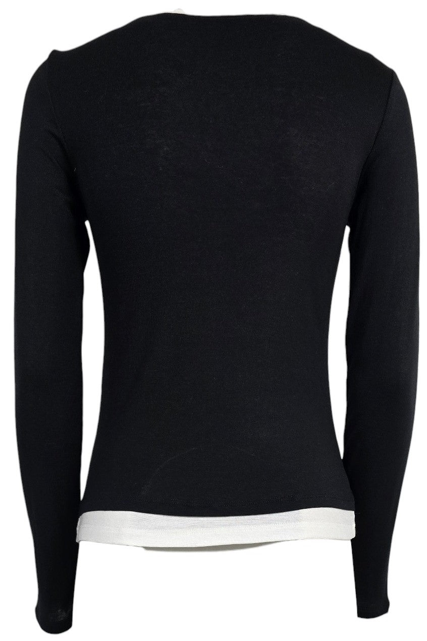 Maglia con scollo a V.