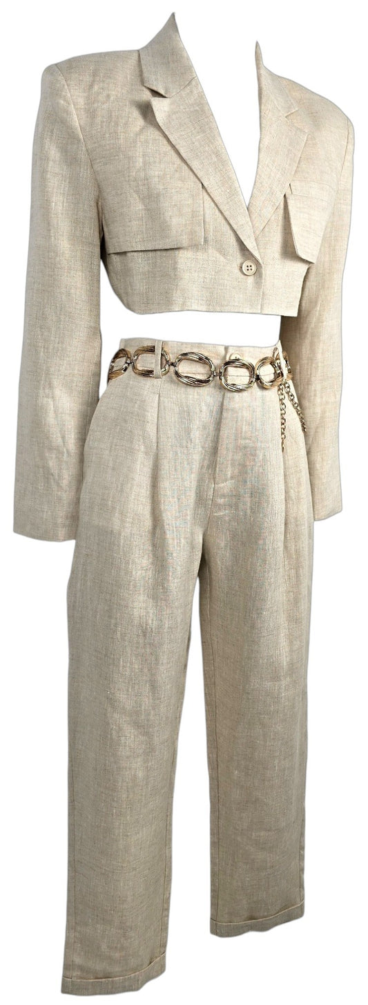 Completo elegante in lino