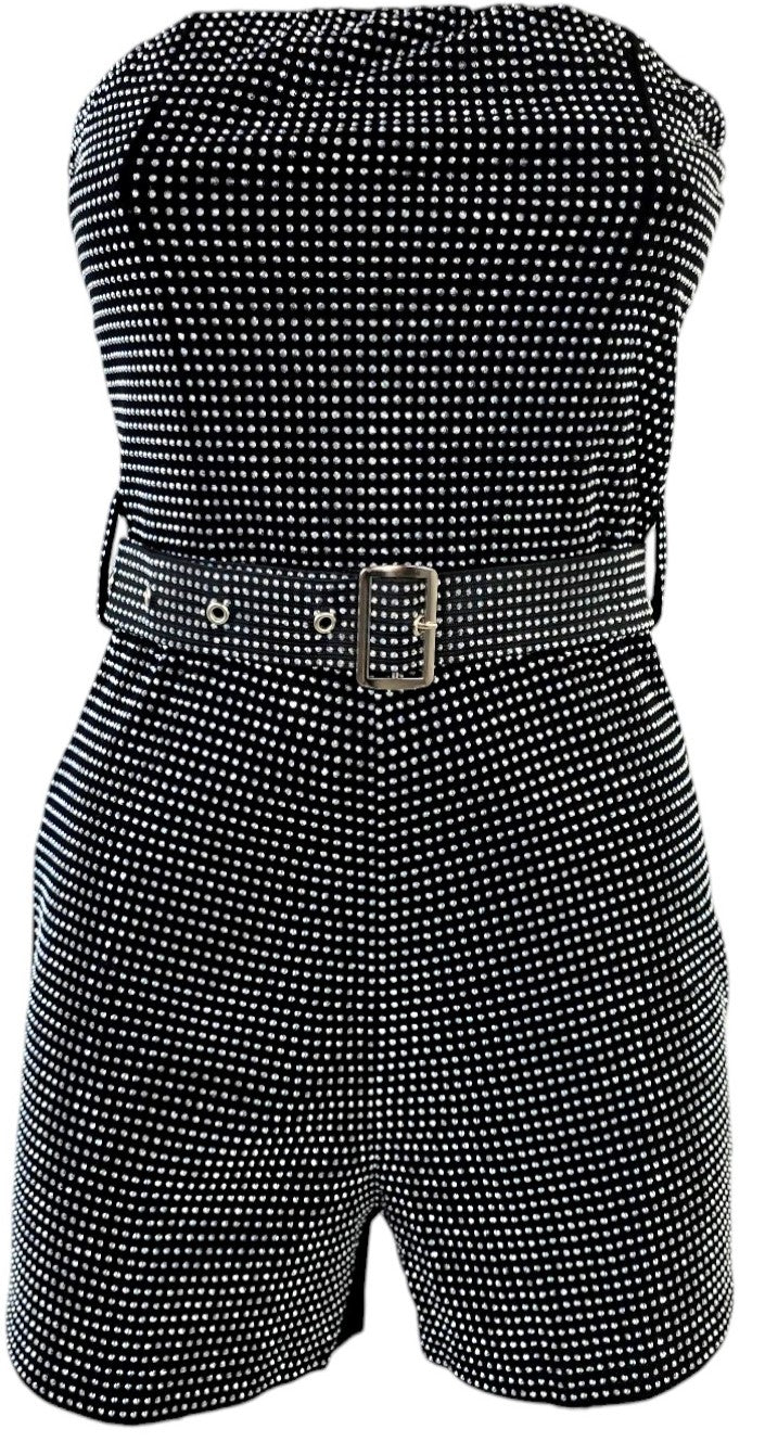 Tuta a pantaloncino con cintura