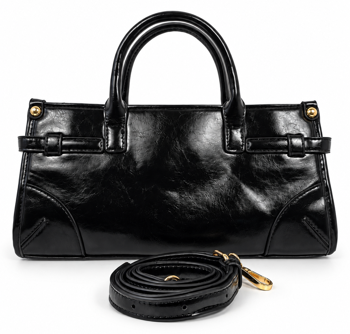 Borsa nera con dettagli oro