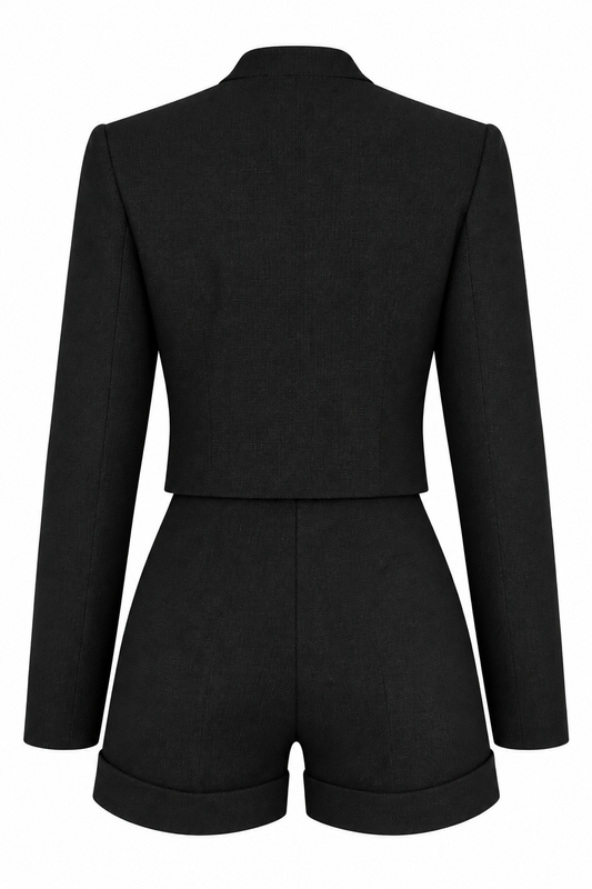 Completo nero in stile militare