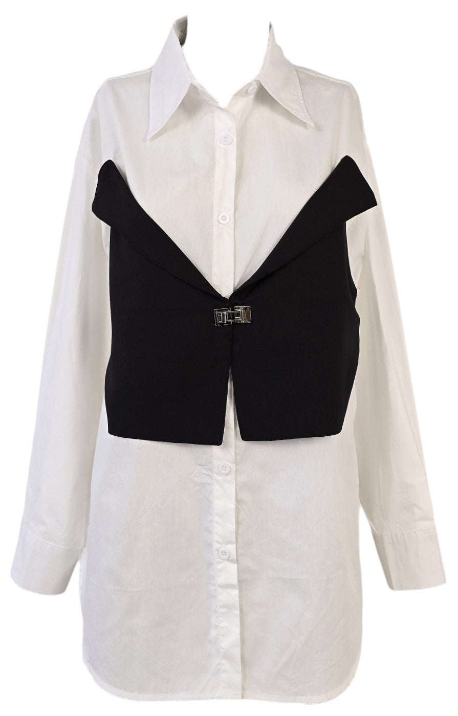 Camicia bianca e nera con cinturino