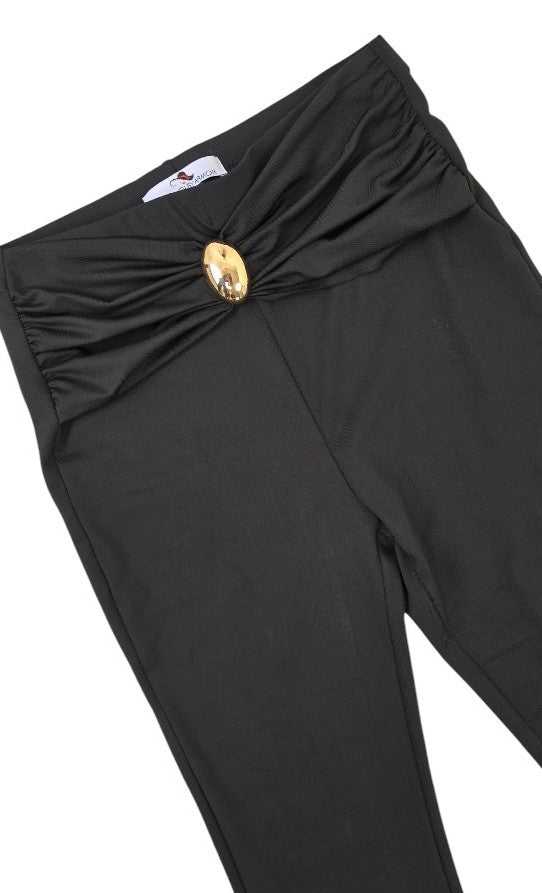 Pantalone a zampa con anello