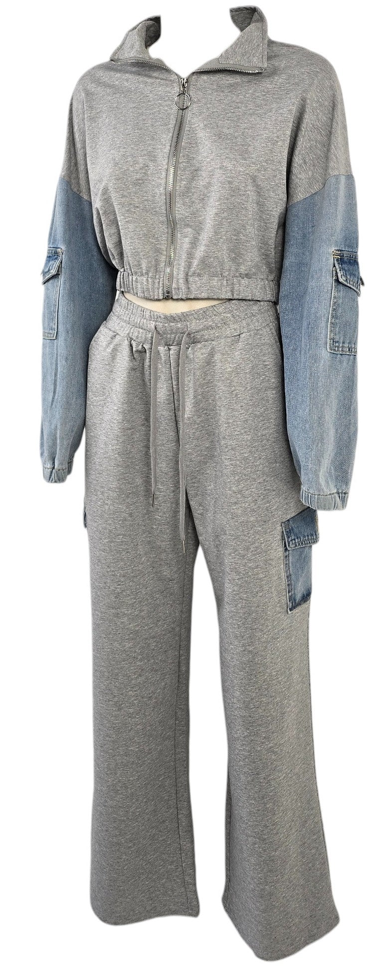 Tuta sportiva con jeans