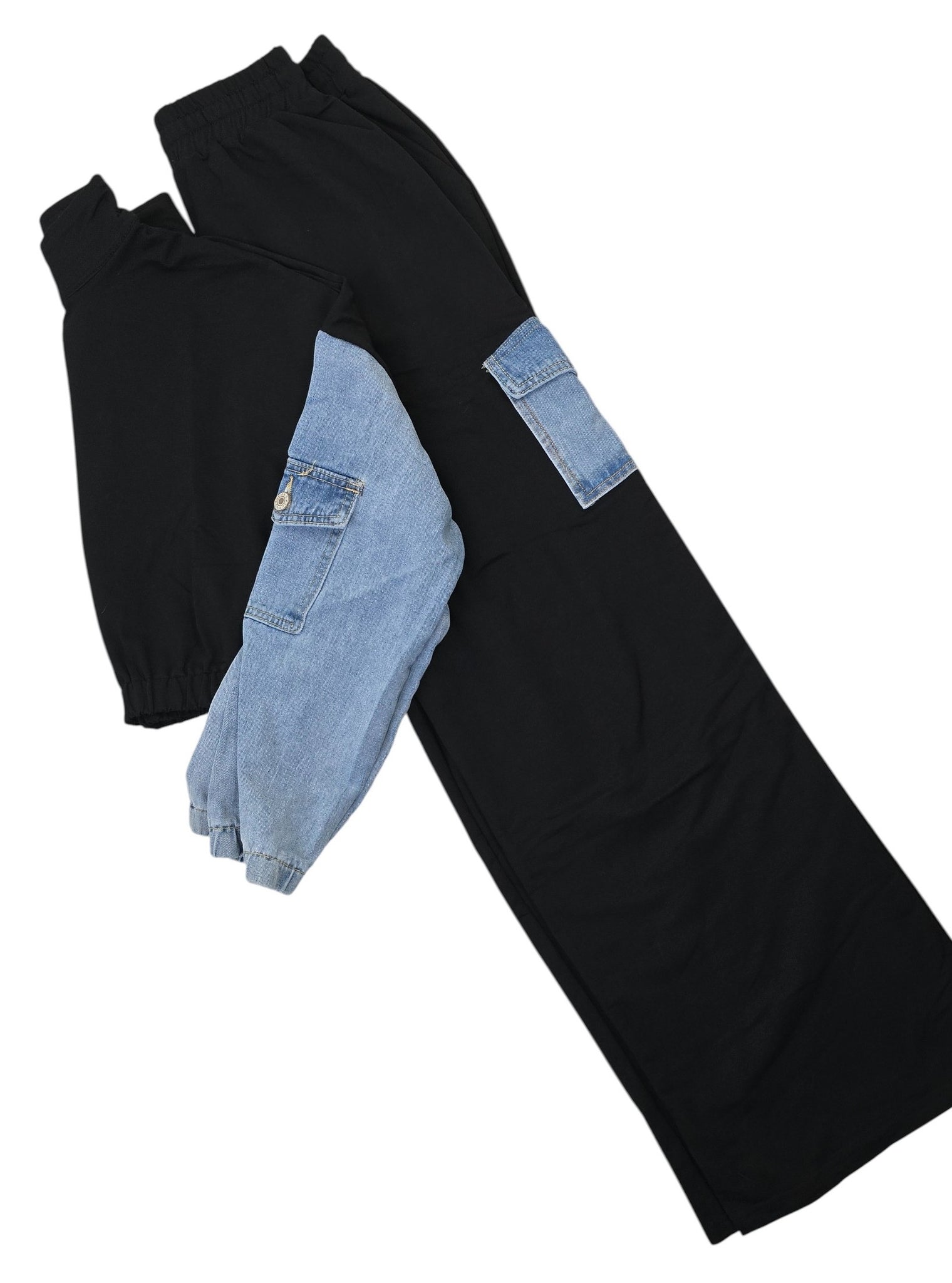 Tuta sportiva con jeans