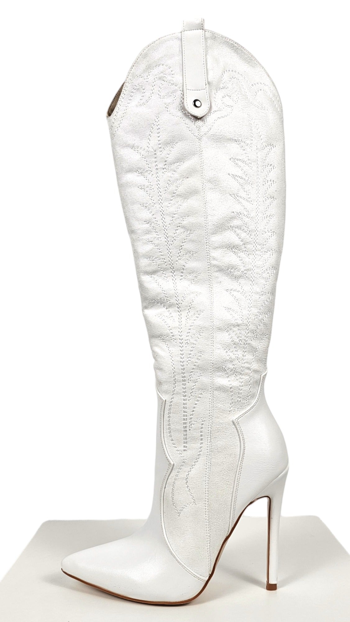 Stivale tacco alto bianco ricamato