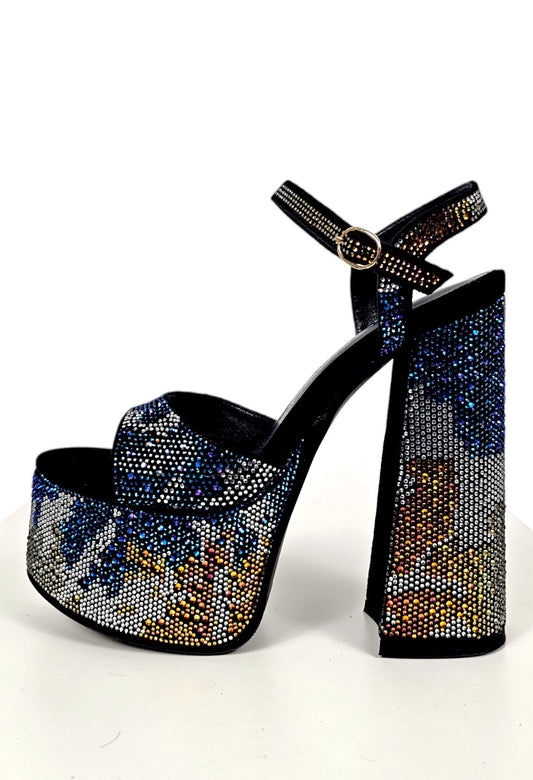 Sandalo con plateau tacco largo e strass